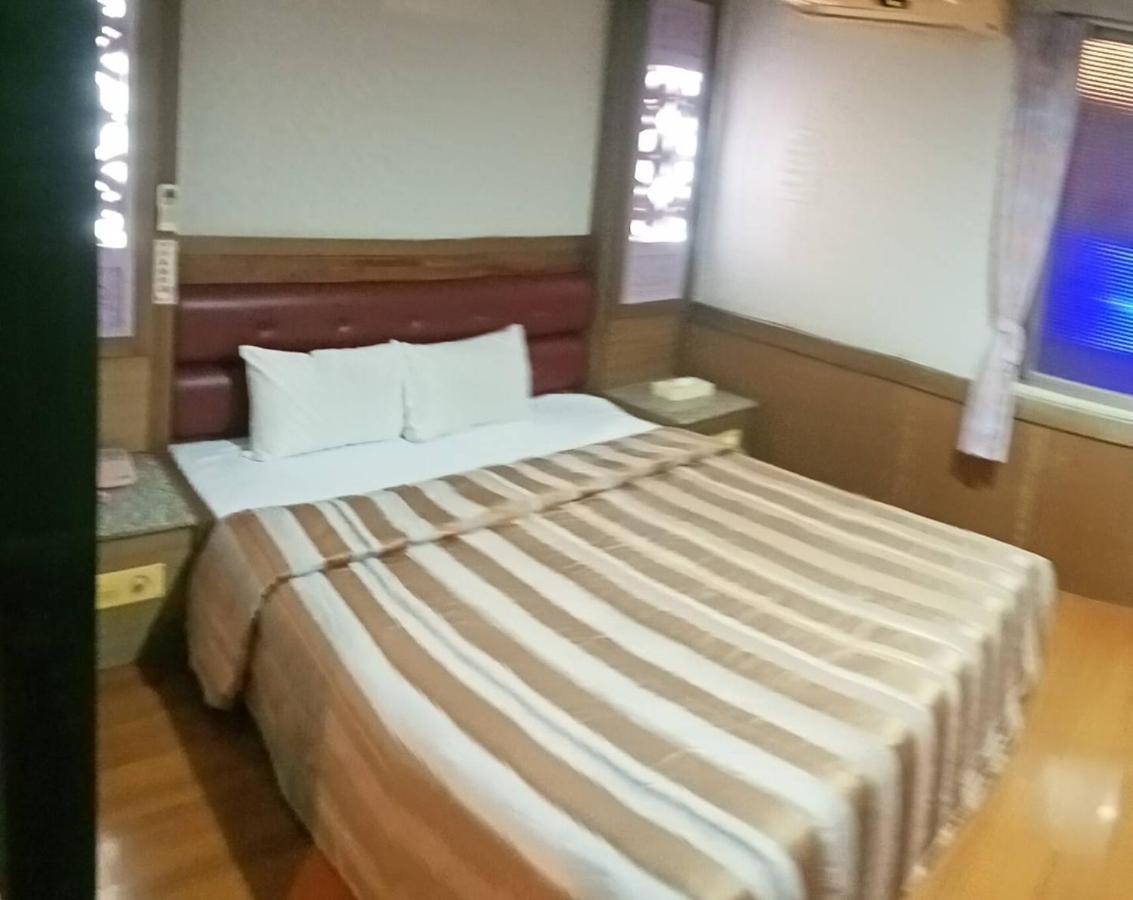 Love Boat Motel Chaozhou Εξωτερικό φωτογραφία